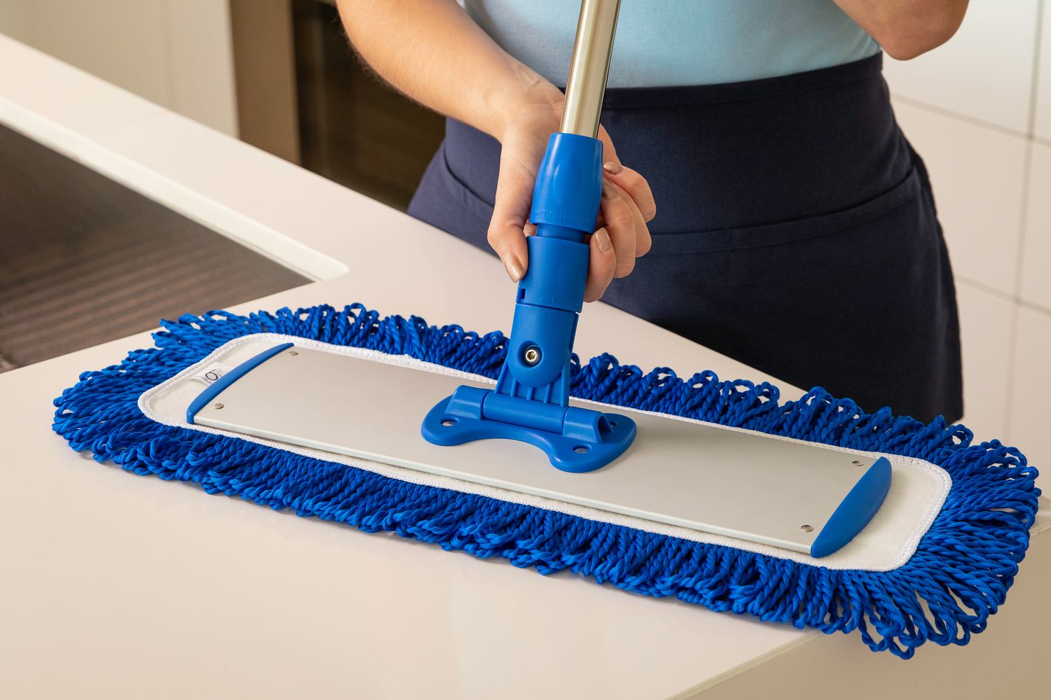 5 Benefits of Mopping with Microfiber