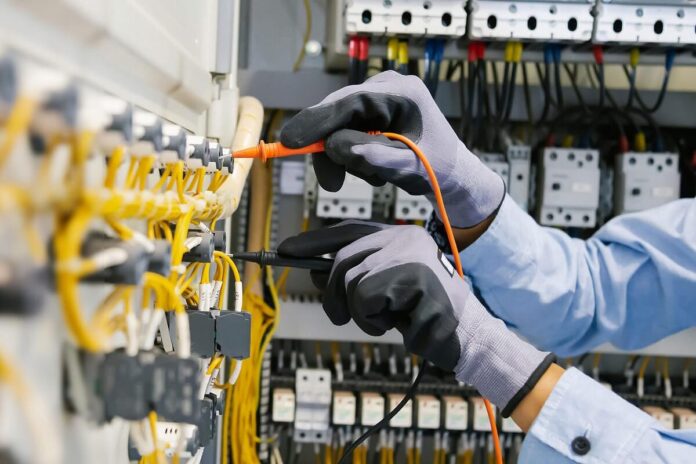 How to Make Your Electrician Business a Success